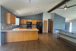 5788 W Breezeway Dr, North Ridgeville, OH 44039 - Photo 4