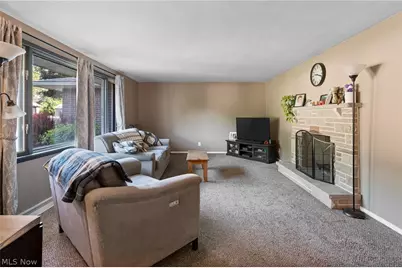800 Woodview Drive NE, Massillon, OH 44646 - Photo 8