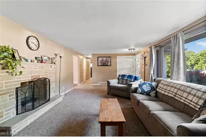 800 Woodview Drive NE, Massillon, OH 44646 - Photo 6