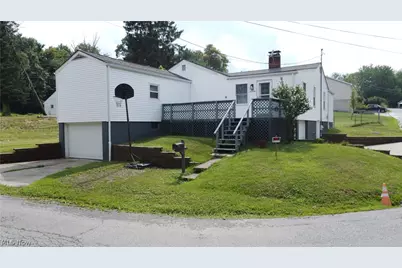 103 Jefferson Street, St Clairsville, OH 43950 - Photo 2