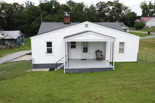 103 Jefferson St, St Clairsville, OH 43950 - Photo 12