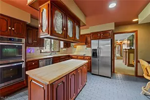 8243 N Lima Rd, Poland, OH 44514 - Photo 6