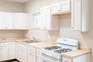 842 E 144th St, Loveland, OH 44110 - Photo 6