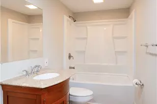 842 E 144th St, Loveland, OH 44110 - Photo 10