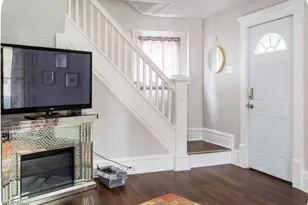 796 Kling St, Akron, OH 44311 - Photo 2
