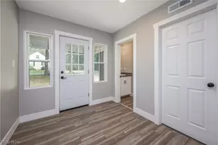 2190 Lake Rd, Akron, OH 44312 - Photo 16