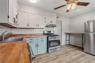 2446 Regentview St NE, Canton, OH 44705 - Photo 8
