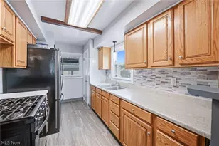 699 Saul Dr, Hubbard, OH 44425 - Photo 18