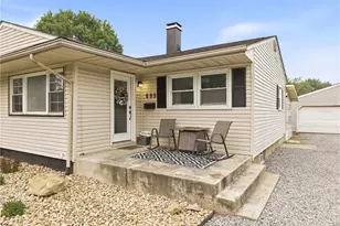 699 Saul Dr, Hubbard, OH 44425 - Photo 6