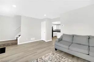 1331 Leonora Ave, Akron, OH 44305 - Photo 6