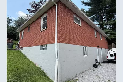 279-281 Cluster Avenue, Akron, OH 44305 - Photo 2