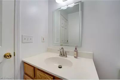 6008 Conneaut Light Drive, Vermilion, OH 44089 - Photo 28