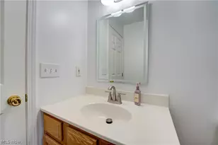 6008 Conneaut Light Dr, Vermilion, OH 44089 - Photo 28