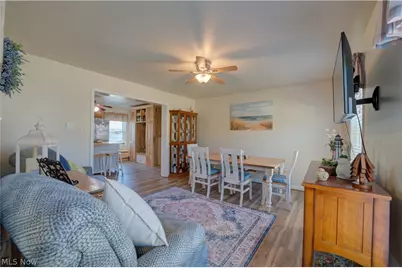 6008 Conneaut Light Drive, Vermilion, OH 44089 - Photo 8