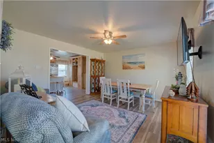 6008 Conneaut Light Dr, Vermilion, OH 44089 - Photo 8