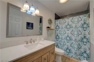 6008 Conneaut Light Dr, Vermilion, OH 44089 - Photo 16