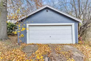 485 E Archwood Ave, Akron, OH 44301 - Photo 24
