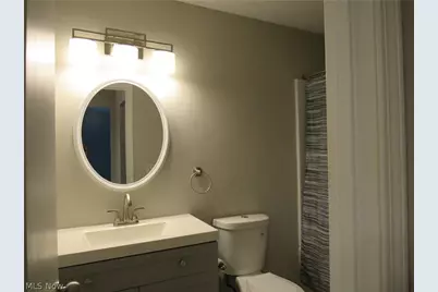7155 Auburn Road, Concord Twp, OH 44077 - Photo 12