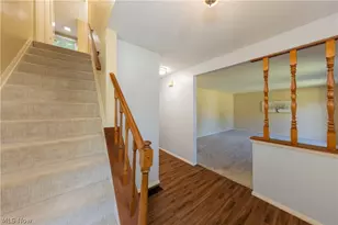 1058 Riverview Dr, Macedonia, OH 44056 - Photo 4