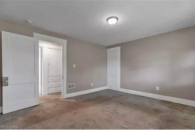 10421 Dale Avenue, Loveland, OH 44111 - Photo 12