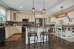 841 Chardoney Dr, Wadsworth, OH 44281 - Photo 16
