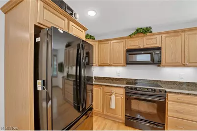 6575 Ruth Drive, Green Hills, OH 44131 - Photo 16