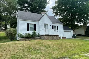 810 Highland Blvd, Coshocton, OH 43812 - Photo 1