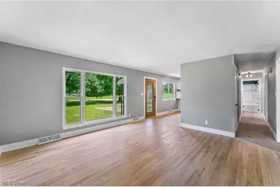 2435 Canfield Road, Youngstown, OH 44511 - Photo 8