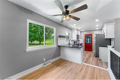 2435 Canfield Road, Youngstown, OH 44511 - Photo 2