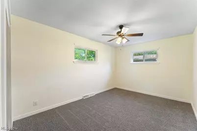 2435 Canfield Road, Youngstown, OH 44511 - Photo 16