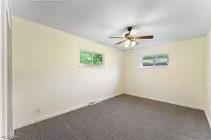 2435 Canfield Rd, Youngstown, OH 44511 - Photo 16