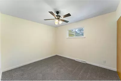 2435 Canfield Road, Youngstown, OH 44511 - Photo 14