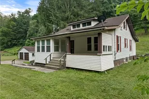 55138 Colerain Pike, Martins Ferry, OH 43935 - Photo 2