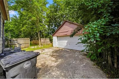 10929 Tacoma Avenue, Loveland, OH 44108 - Photo 4
