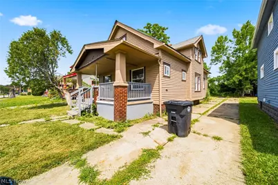 13405 Bartlett Avenue, Loveland, OH 44120 - Photo 2