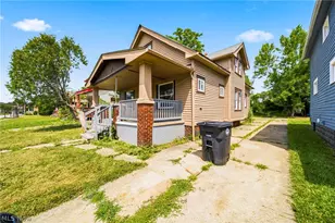 13405 Bartlett Ave, Loveland, OH 44120 - Photo 2