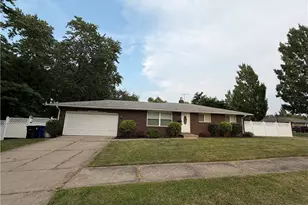 4725 Eric Ave, Loveland, OH 44109 - Photo 2