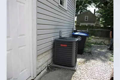 256 Sues Court, Akron, OH 44311 - Photo 36