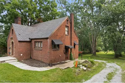 2442 Newton Street, Akron, OH 44305 - Photo 4