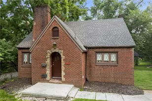 2442 Newton St, Akron, OH 44305 - Photo 2