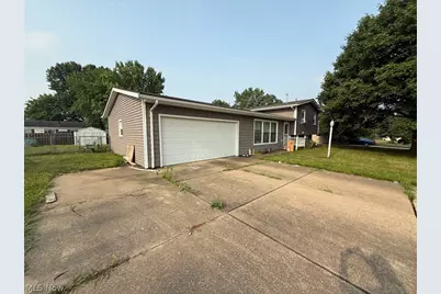 5364 Pisces Street SW, Canton, OH 44706 - Photo 6