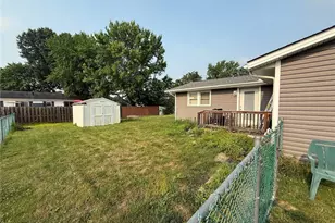 5364 Pisces St SW, Canton, OH 44706 - Photo 4