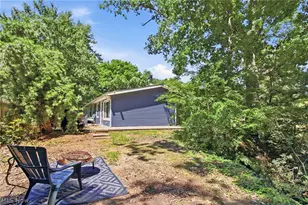 8870 N Spring Valley Park Dr, Chagrin Falls, OH 44023 - Photo 36