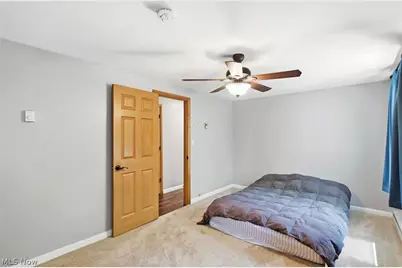 8870 N Spring Valley Park Drive, Chagrin Falls, OH 44023 - Photo 24