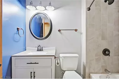 8870 N Spring Valley Park Drive, Chagrin Falls, OH 44023 - Photo 22