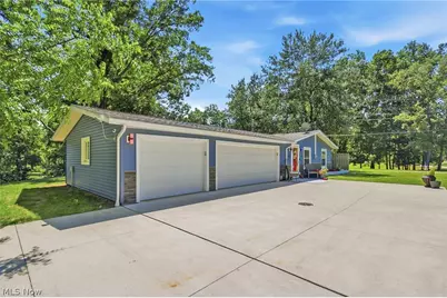 8870 N Spring Valley Park Drive, Chagrin Falls, OH 44023 - Photo 48