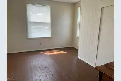 306 N 2nd Street, Bethesda, OH 43718 - Photo 6