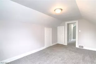 557 Wesleyan Ave, Barberton, OH 44203 - Photo 18