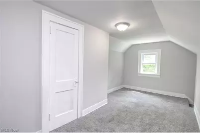 557 Wesleyan Avenue, Barberton, OH 44203 - Photo 14