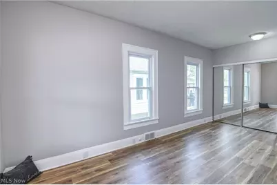 557 Wesleyan Avenue, Barberton, OH 44203 - Photo 8